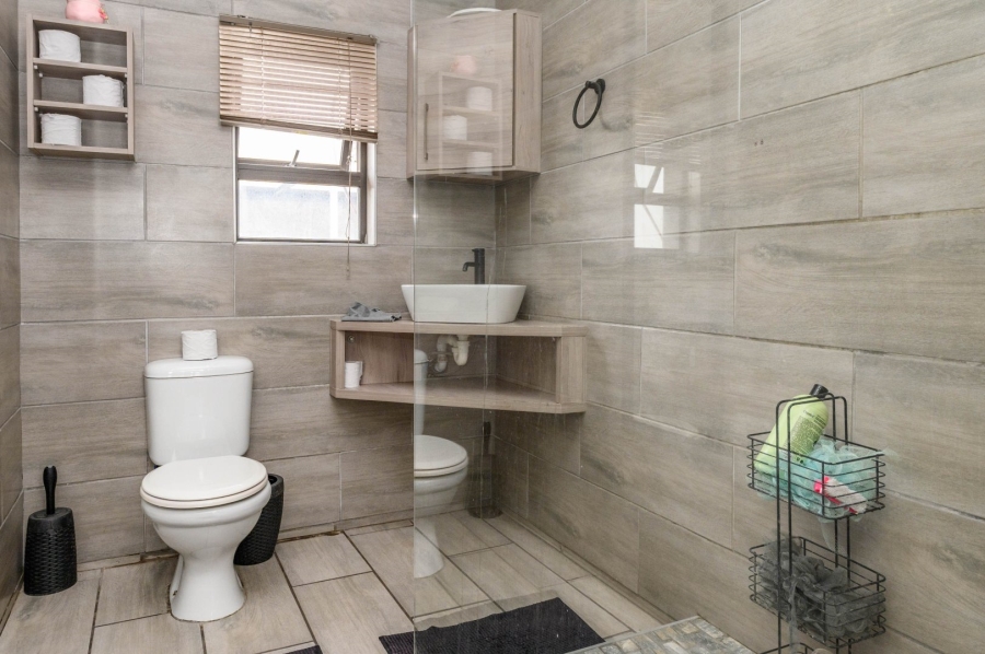 9 Bedroom Property for Sale in Algoa Park Eastern Cape